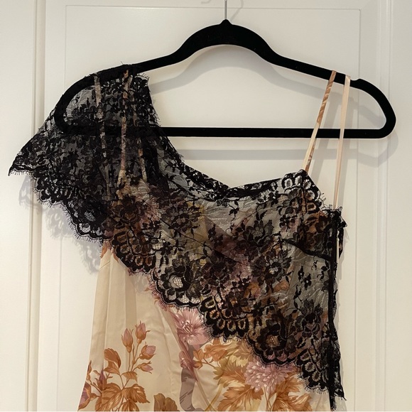 CHRISTOPHER KANE Valence And Lace Trim Ivory Dress - Picture 6 of 14